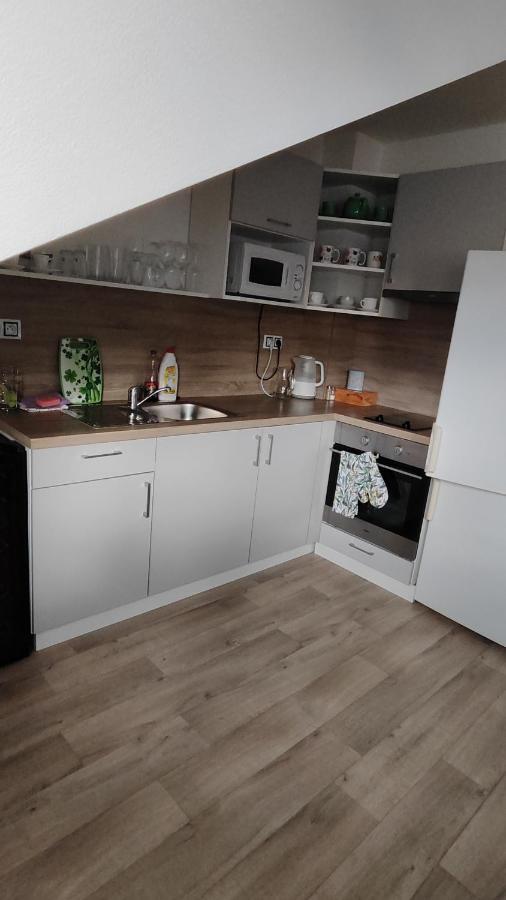 Apartman Cafe U Kordulky Ratiskovice エクステリア 写真